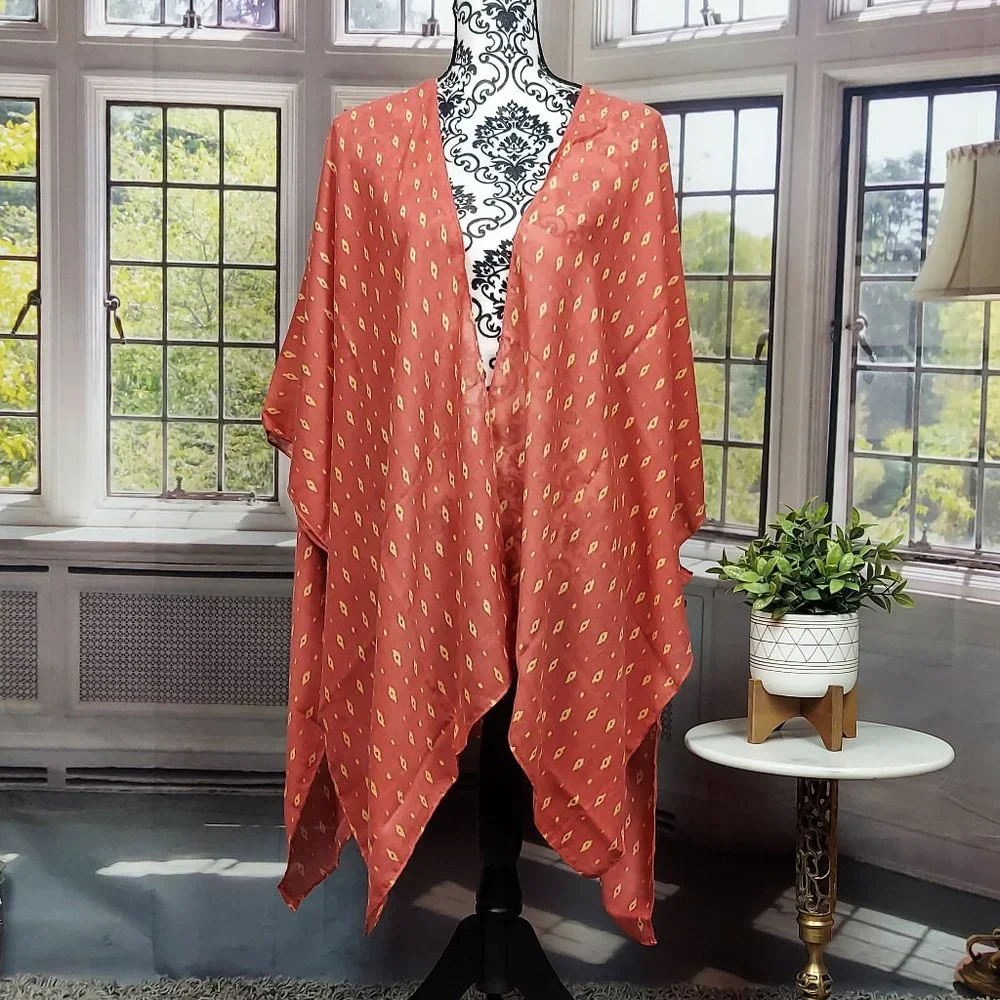 NWT SONOMA ZUMO GEO TACKED RUANA (CORAL & YELLOW / OS)